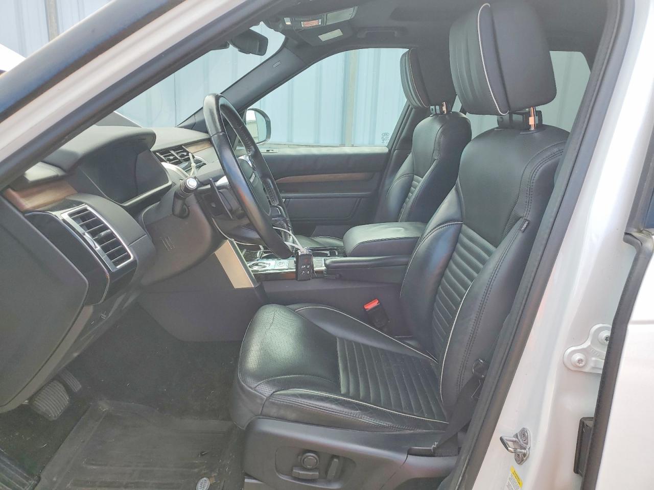 2018 Lndr Discovery Hse Luxury - Фото 7
