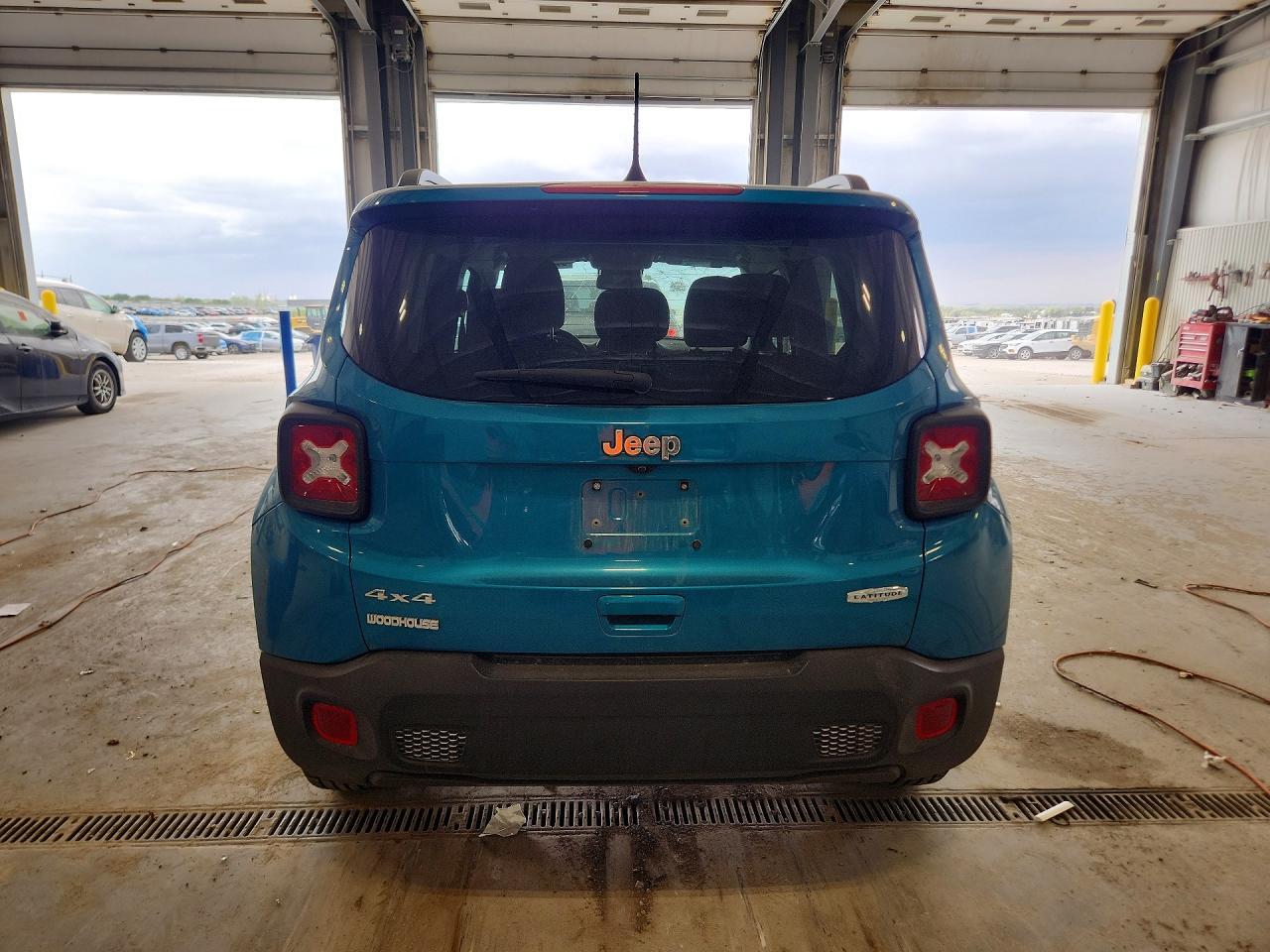 2022 Jeep Renegade Latitude - Фото 6