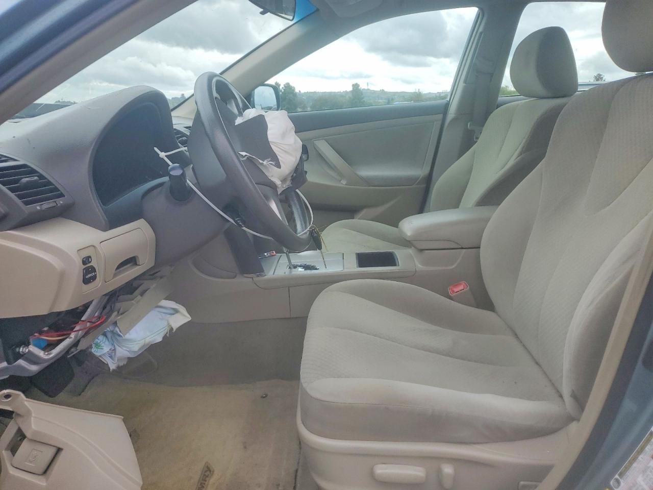 2009 Toyota Camry Le V6 - Фото 7