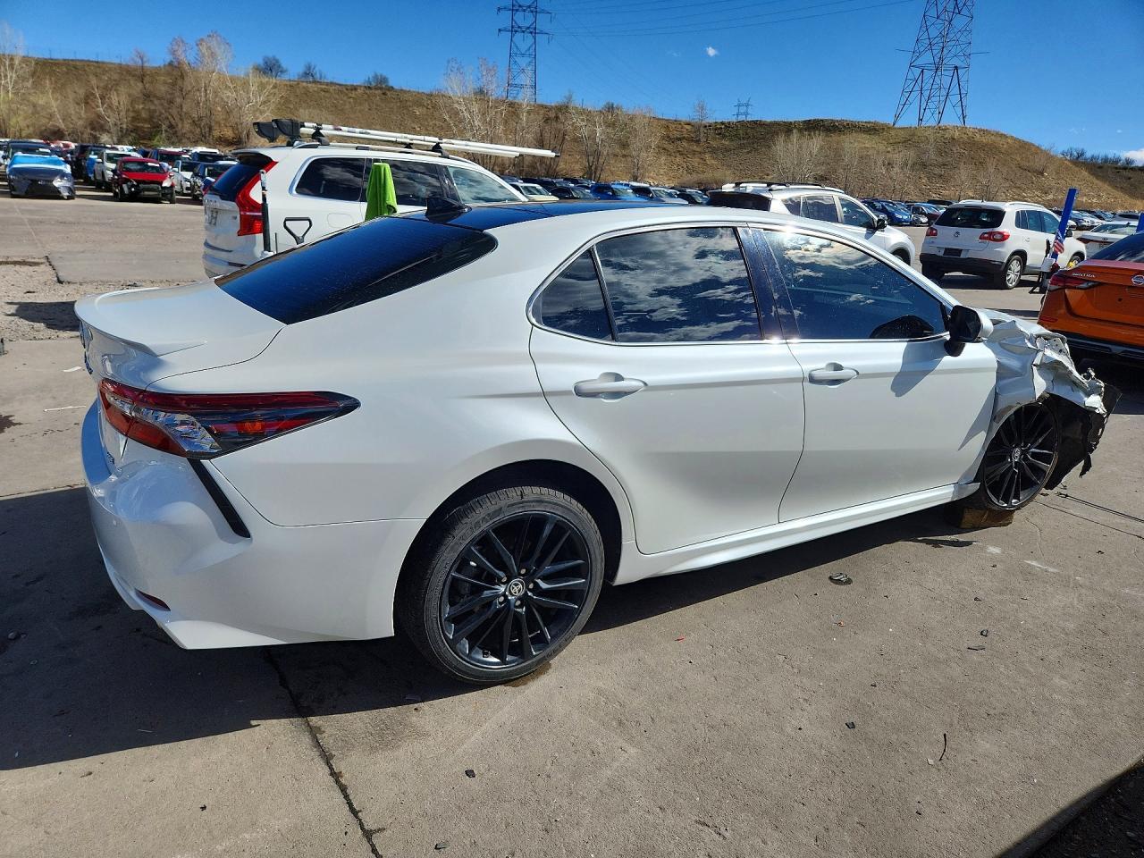 2021 Toyota Camry Xse V6 - Image 3