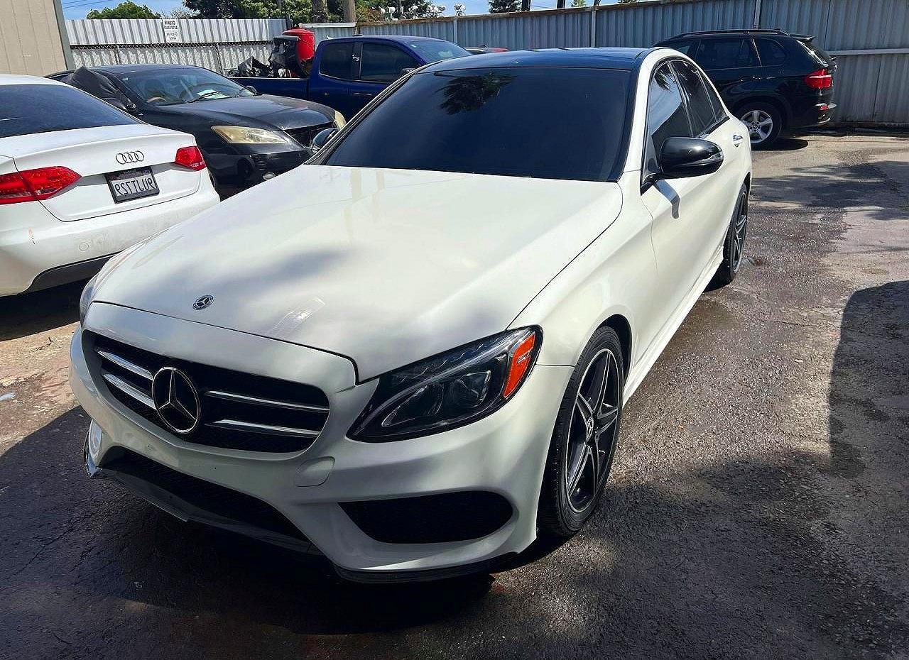 2018 Mercedes-Benz C 300 4Matic - Фото 2