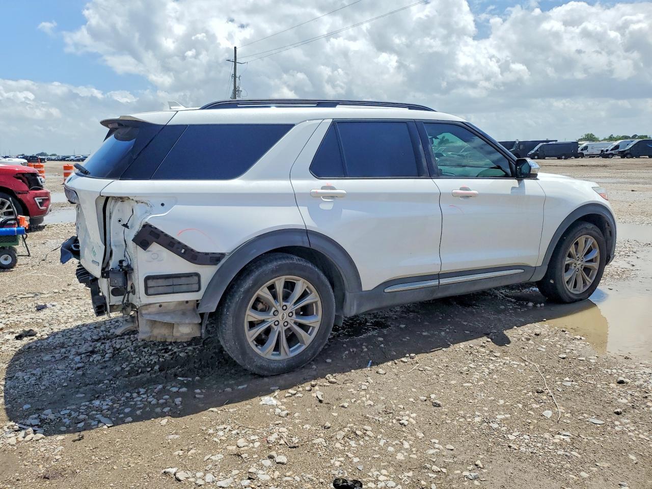 2020 Ford Explorer Xlt - Фото 3