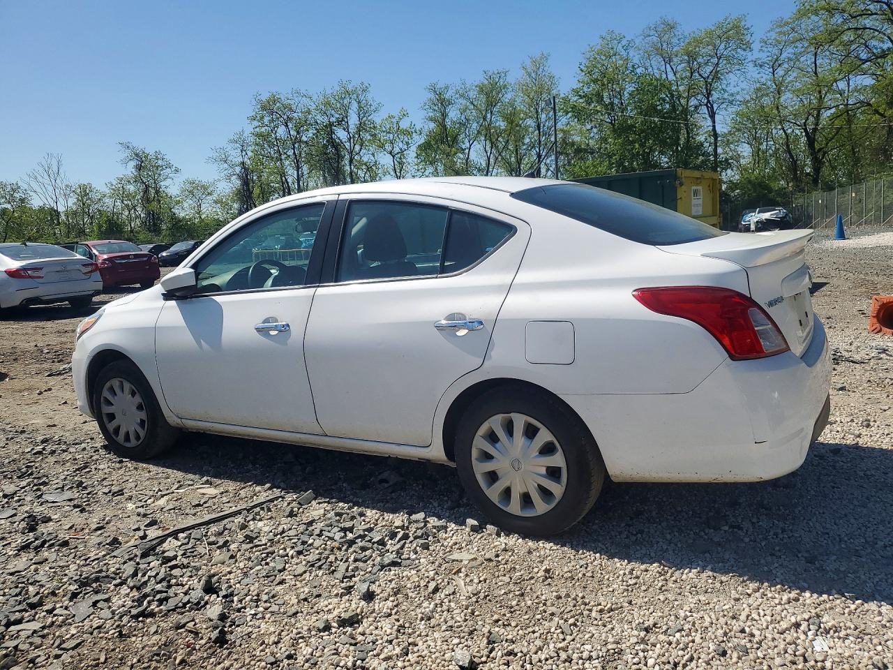 2019 Nissan Versa Sv - Image 2