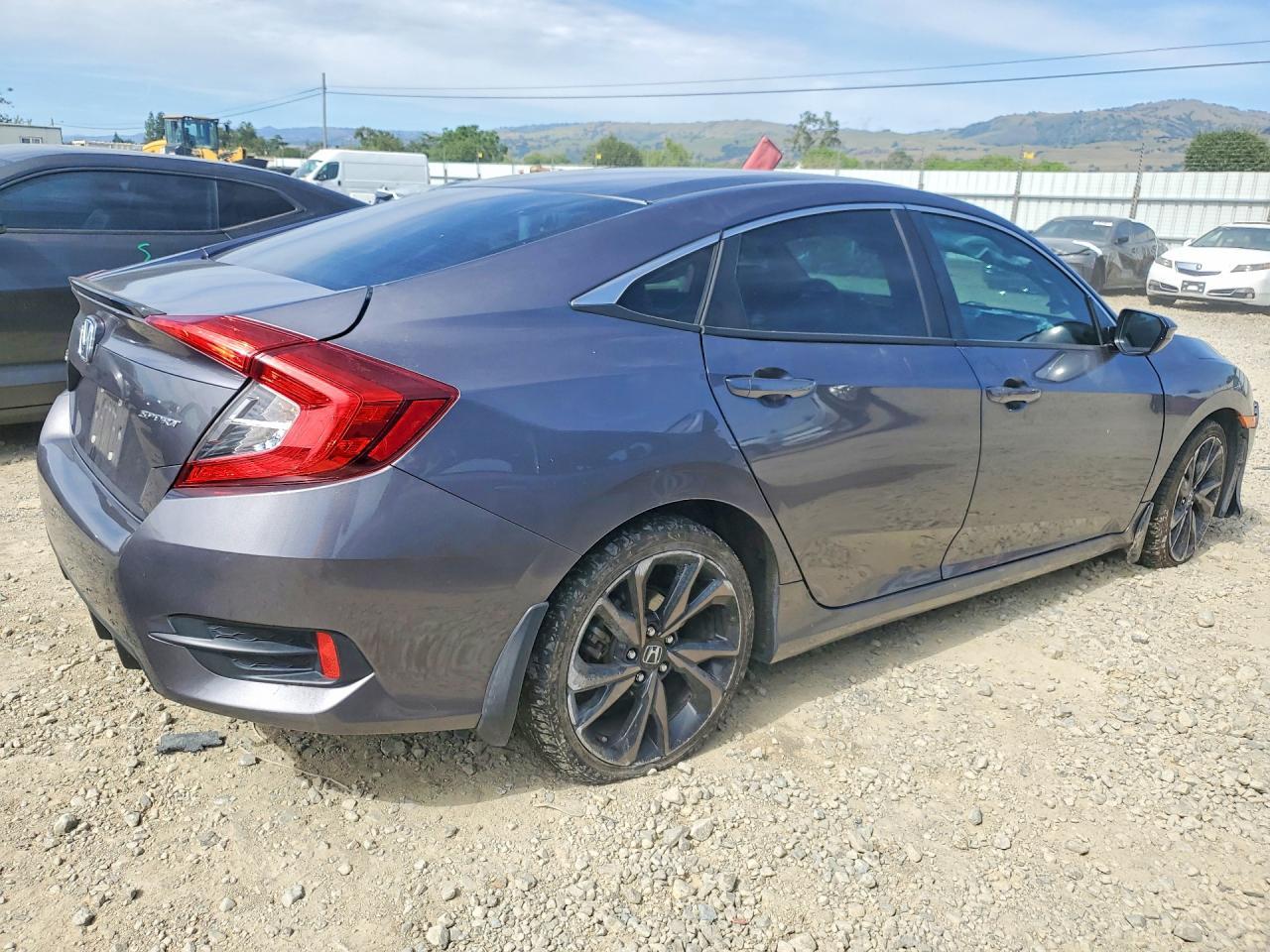 2019 Honda Civic Sport - Фото 3