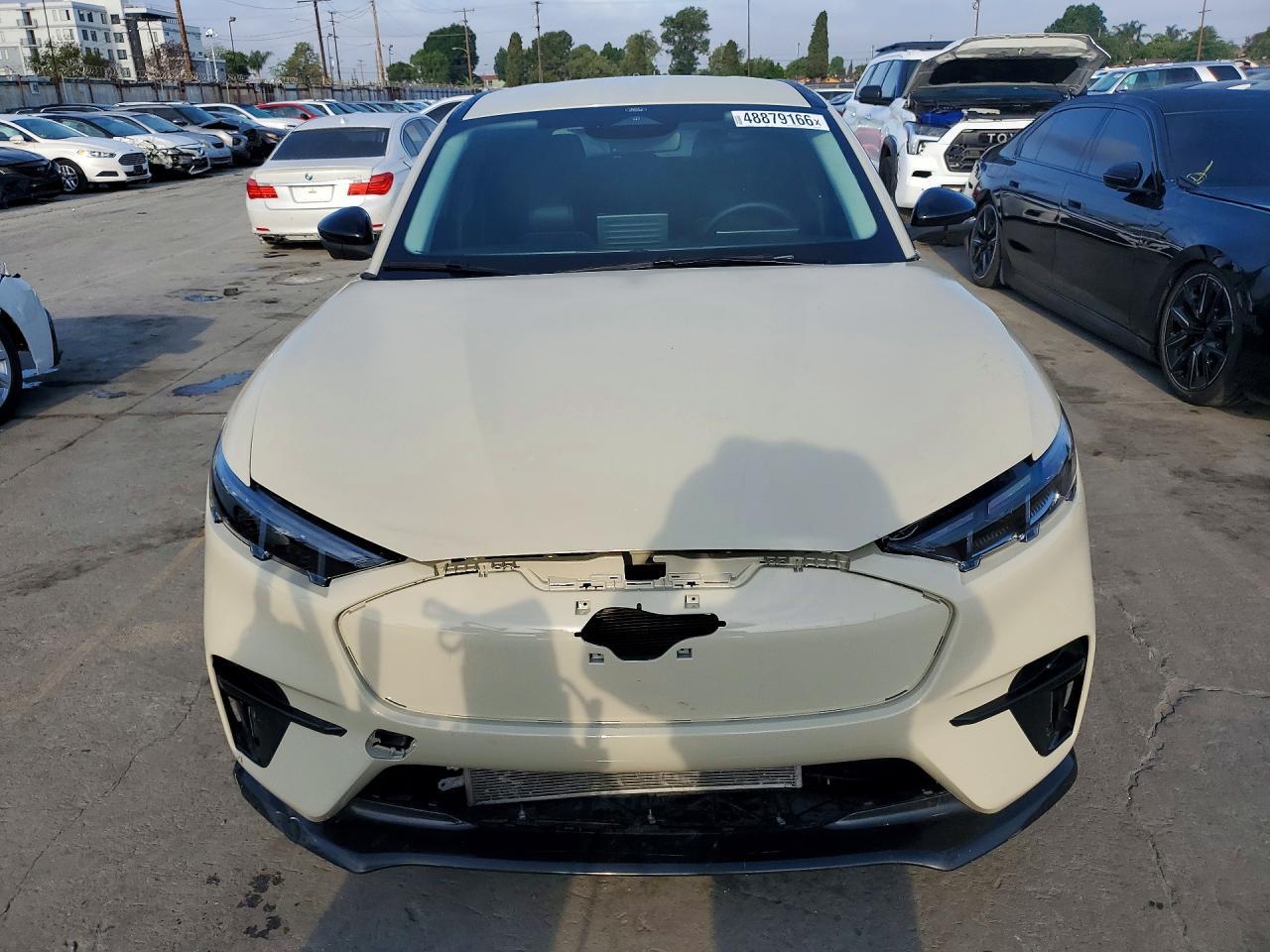 2025 Ford Mustang Mach-E Premium - Image 5