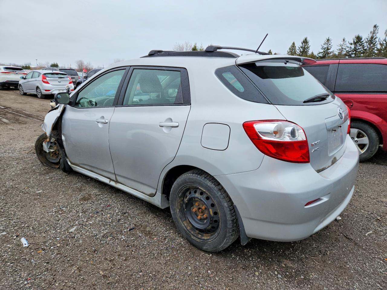 2010 Toyota Matrix S - Фото 2