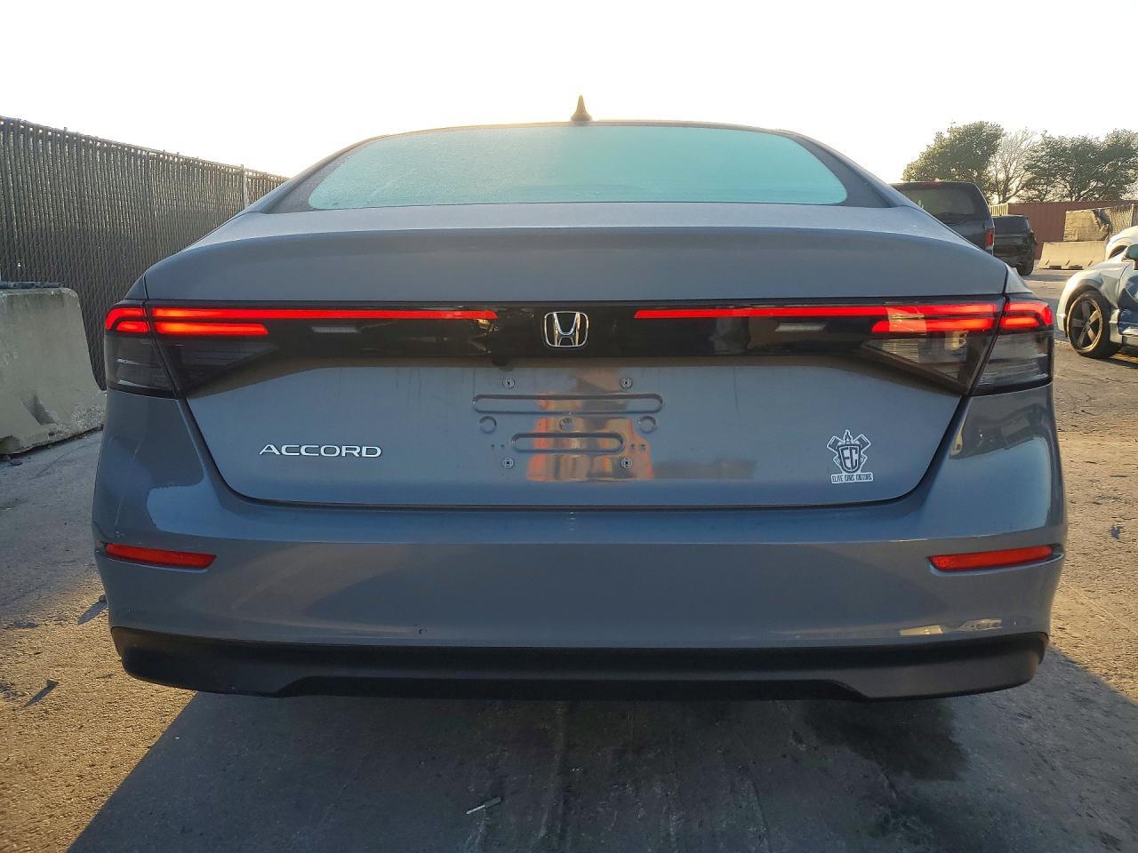 2025 Honda Accord Se - Фото 6