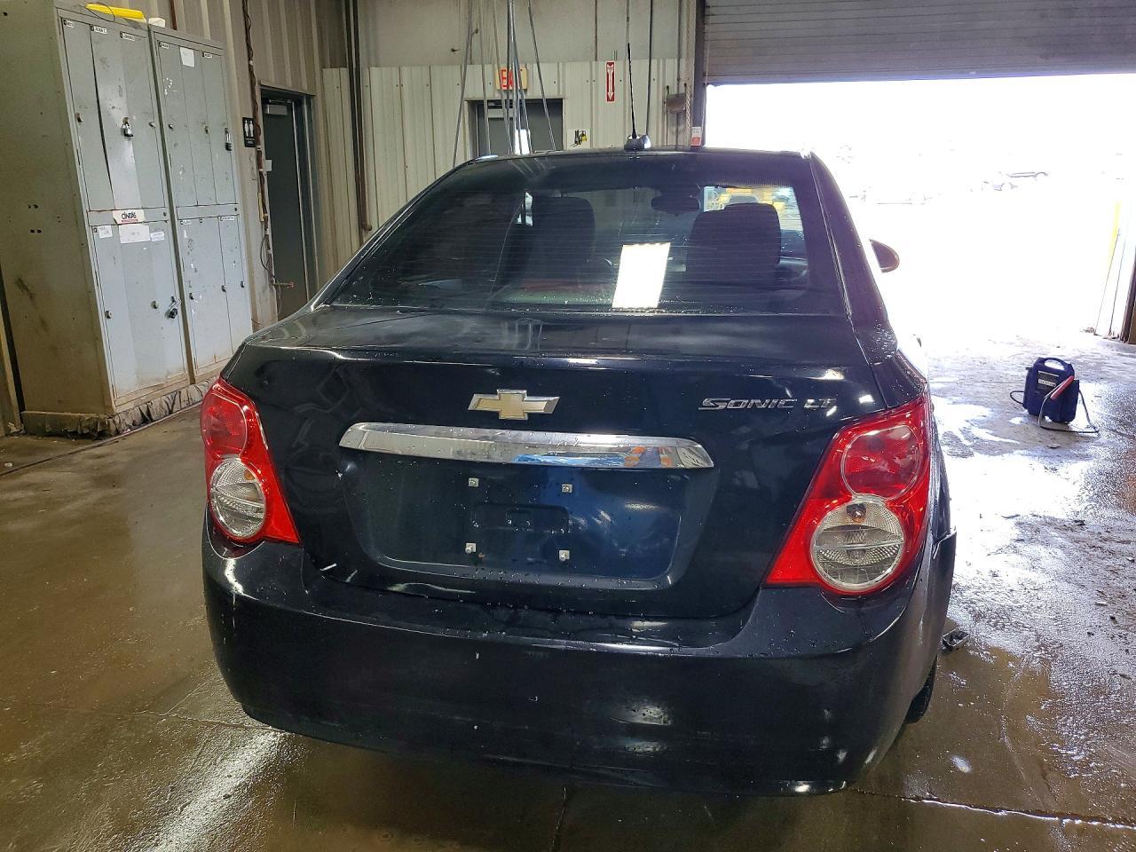 2016 Chevrolet Sonic Lt - Фото 6
