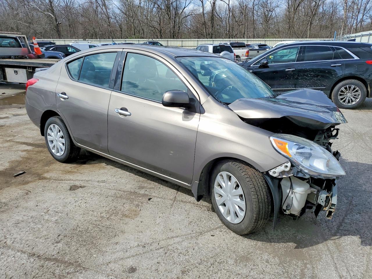 2014 Nissan Versa 1.6 Sv - Image 4