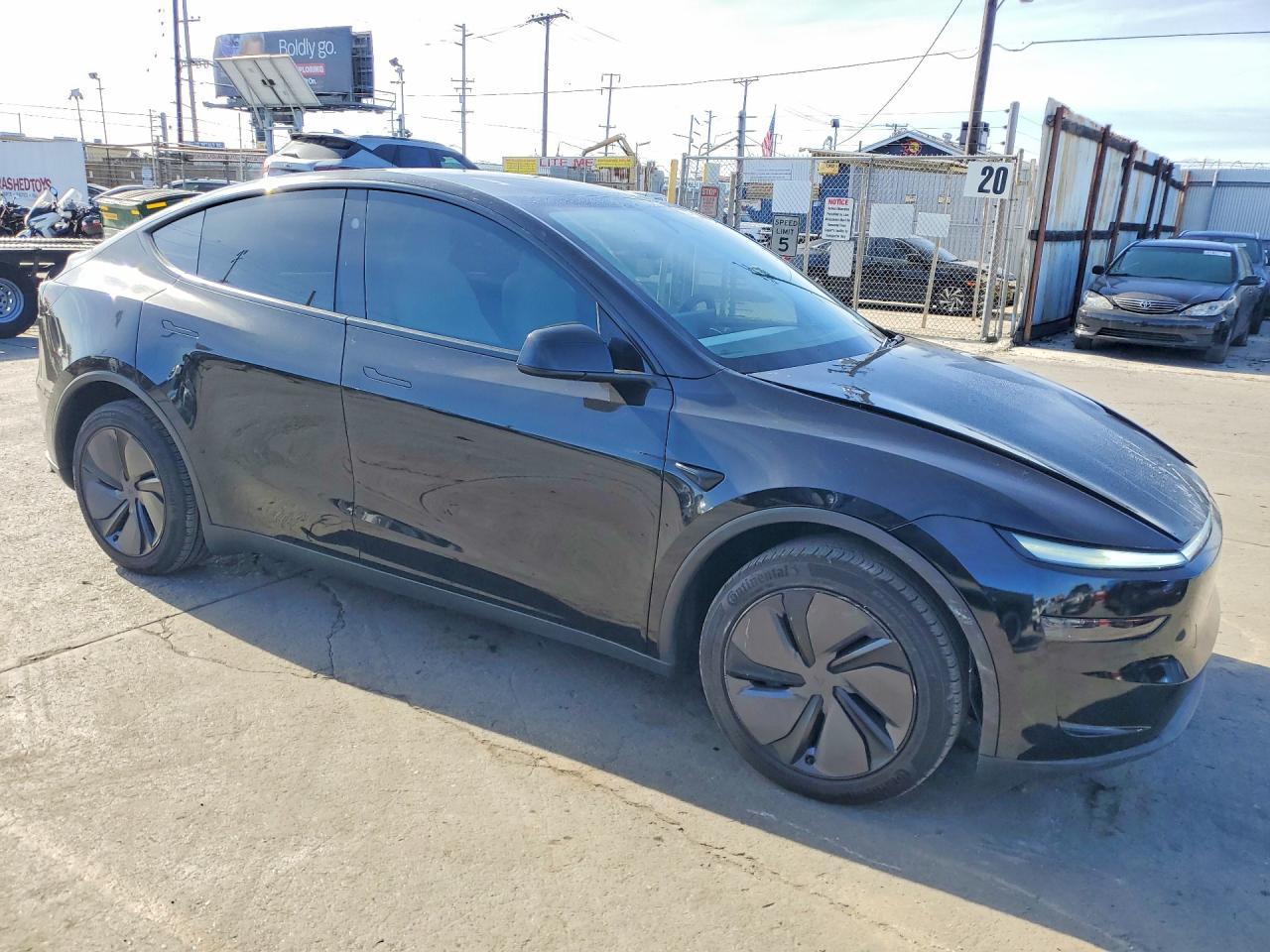 2026 Tesla Model Y - Image 5
