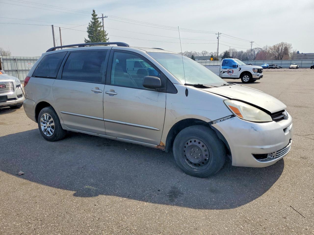 2005 Toyota Sienna Le 7 Passenger - Фото 4