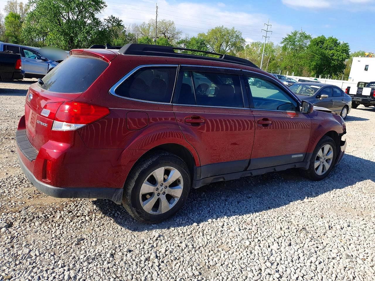 2011 Subaru Outback 2.5I Limited - Фото 3