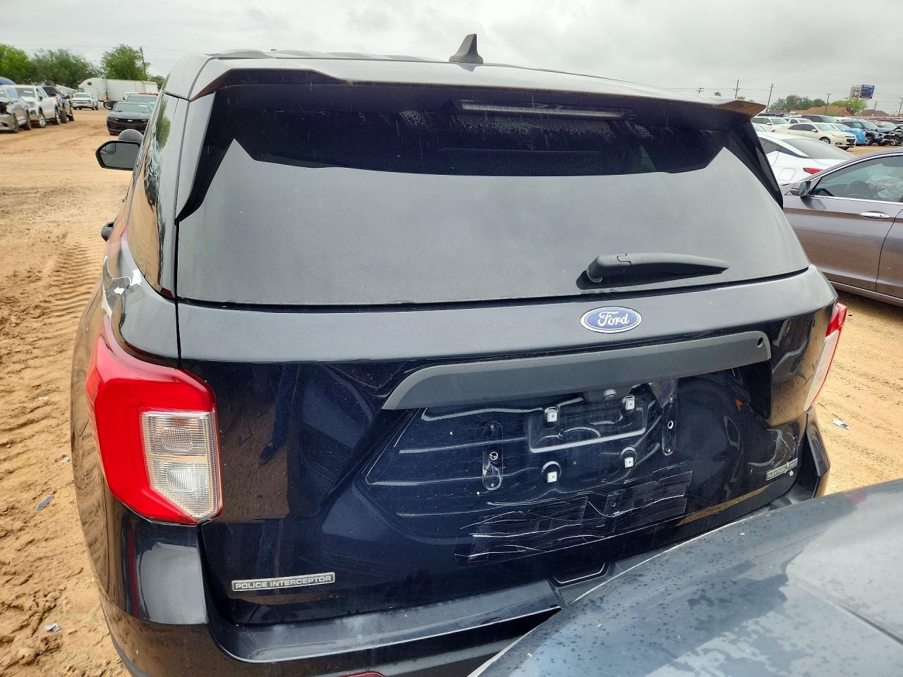 2023 Ford Explorer - Image 6