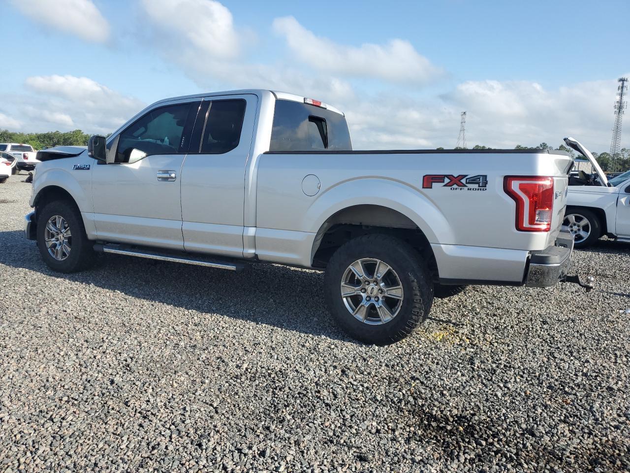 2015 Ford F150 Super Cab - Фото 2