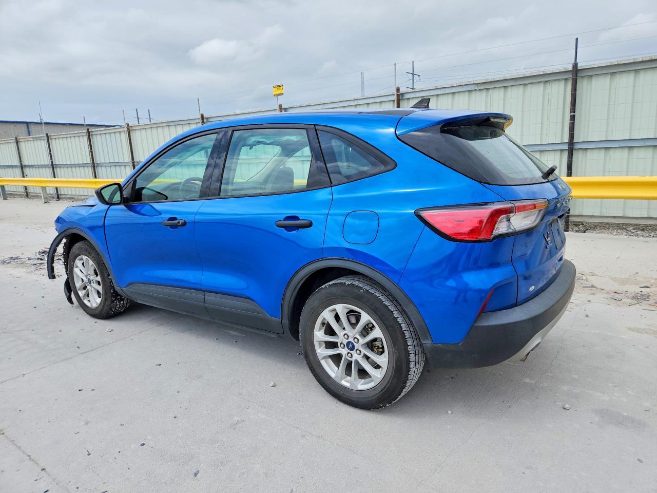 2020 Ford Escape S - Image 2
