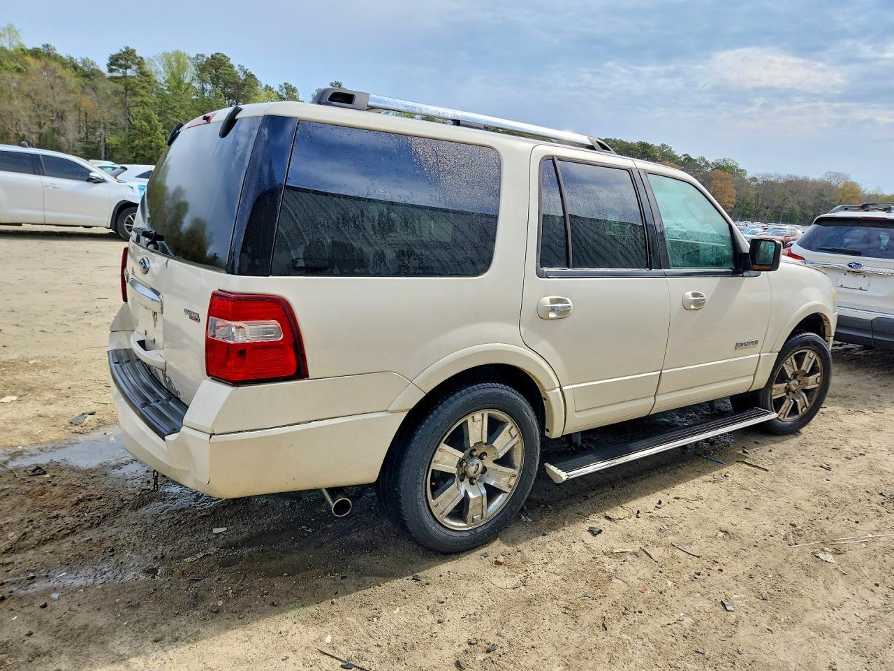 2008 Ford Expedition Limited - Image 3