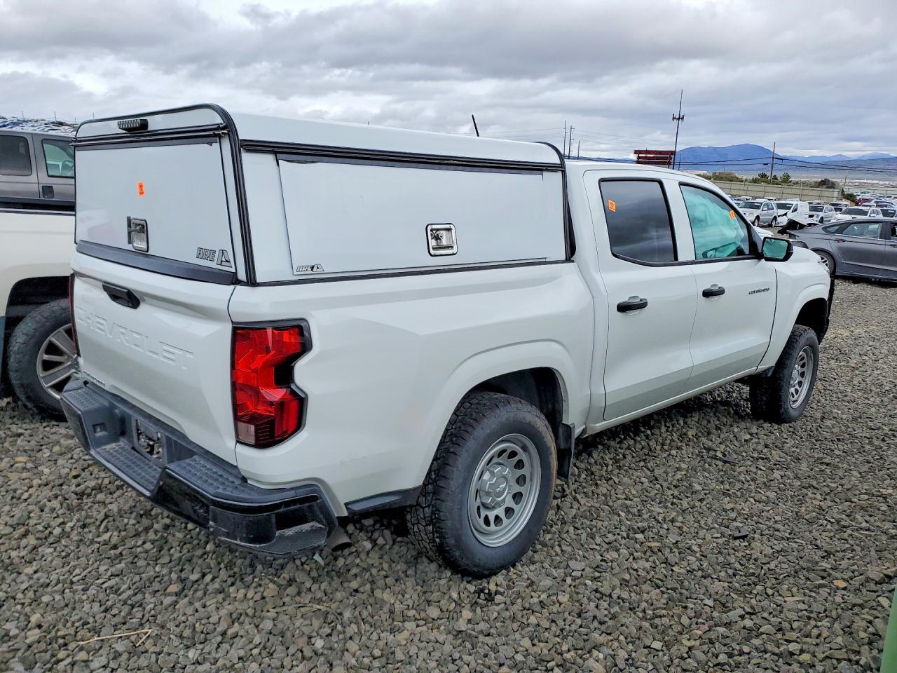 2024 Chevrolet Colorado - Фото 3