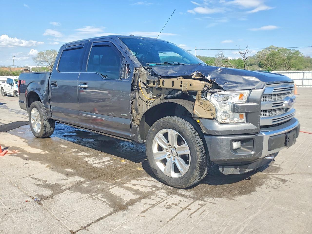 2015 Ford F150 Supercrew - Фото 4