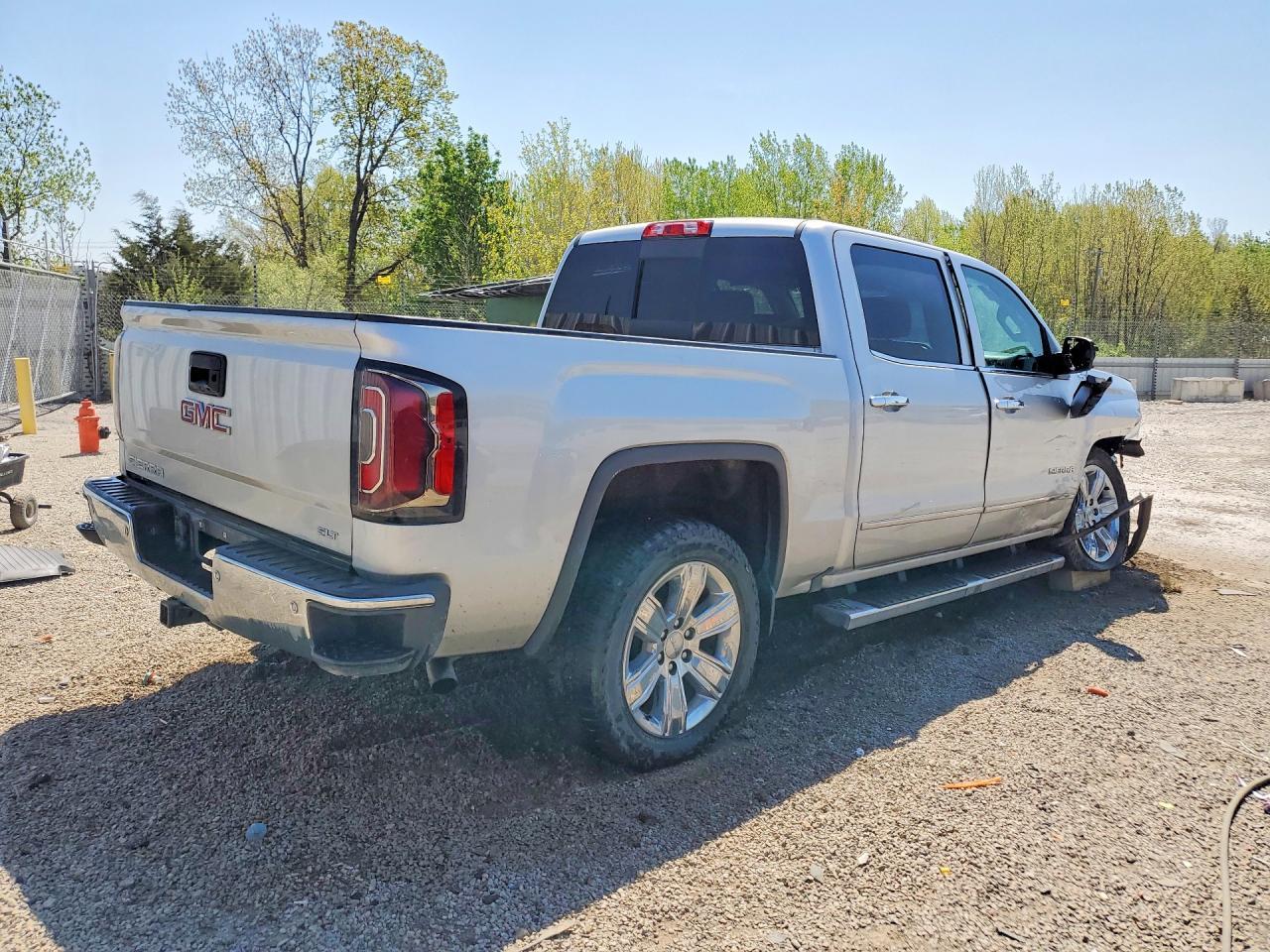 2017 GMC Sierra K1500 Slt - Image 3