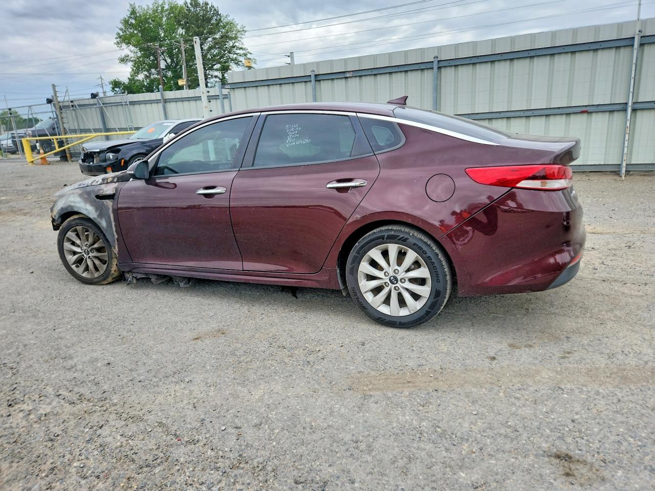 2017 Kia Optima Lx - Фото 2