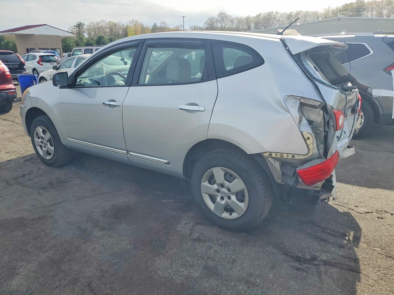 2011 Nissan Rogue S - Фото 2