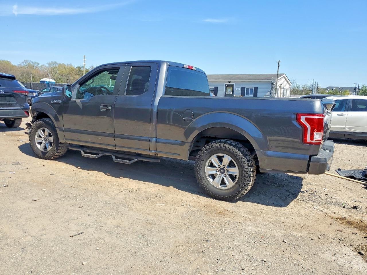 2016 Ford F150 Super Cab - Image 2