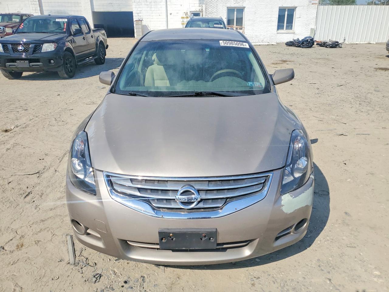 2012 Nissan Altima 2.5 - Image 5