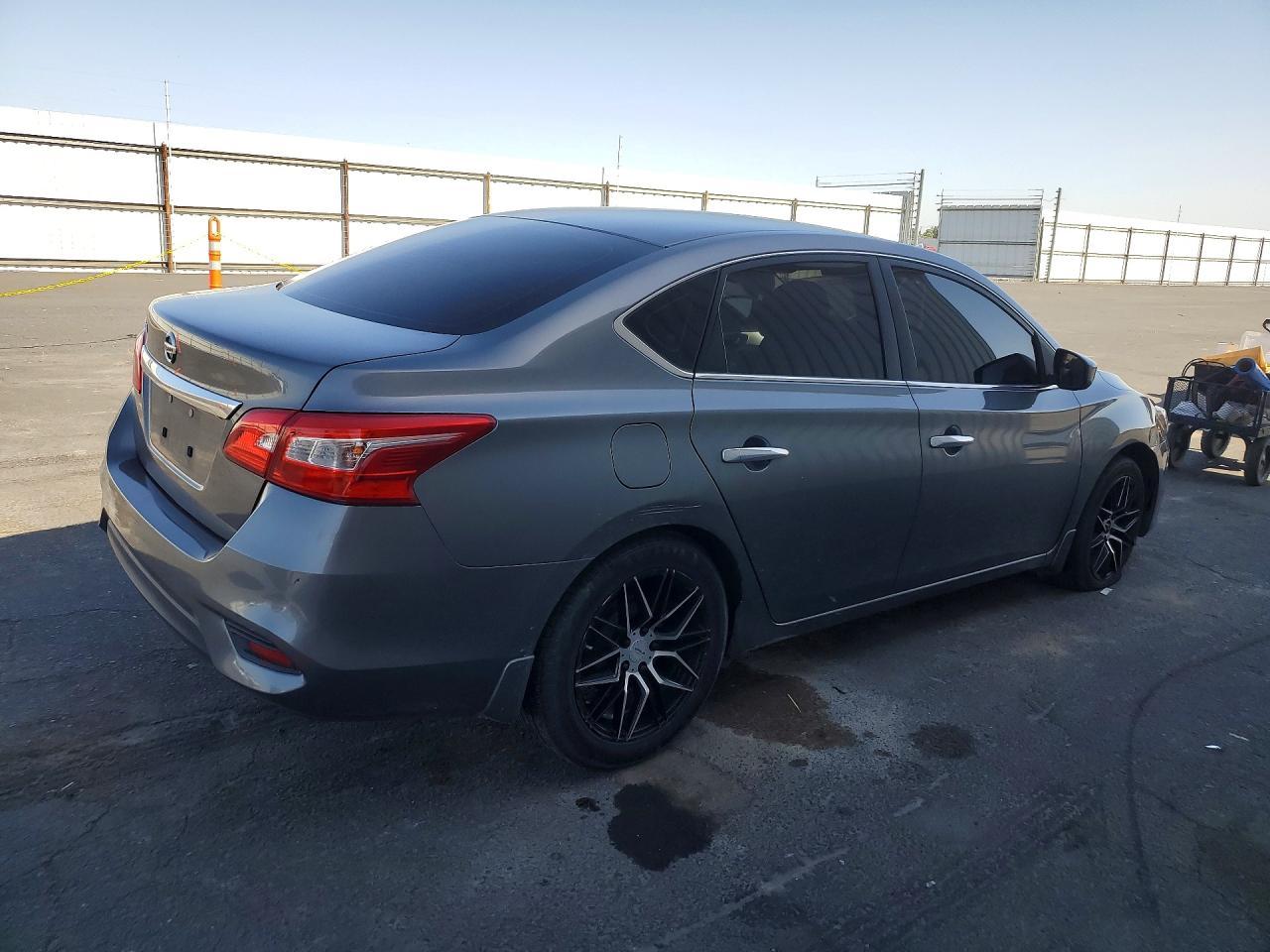 2016 Nissan Sentra S - Image 3