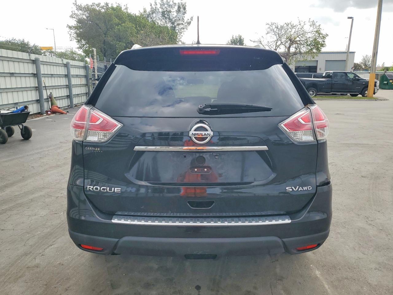 2015 Nissan Rogue Sv - Image 6