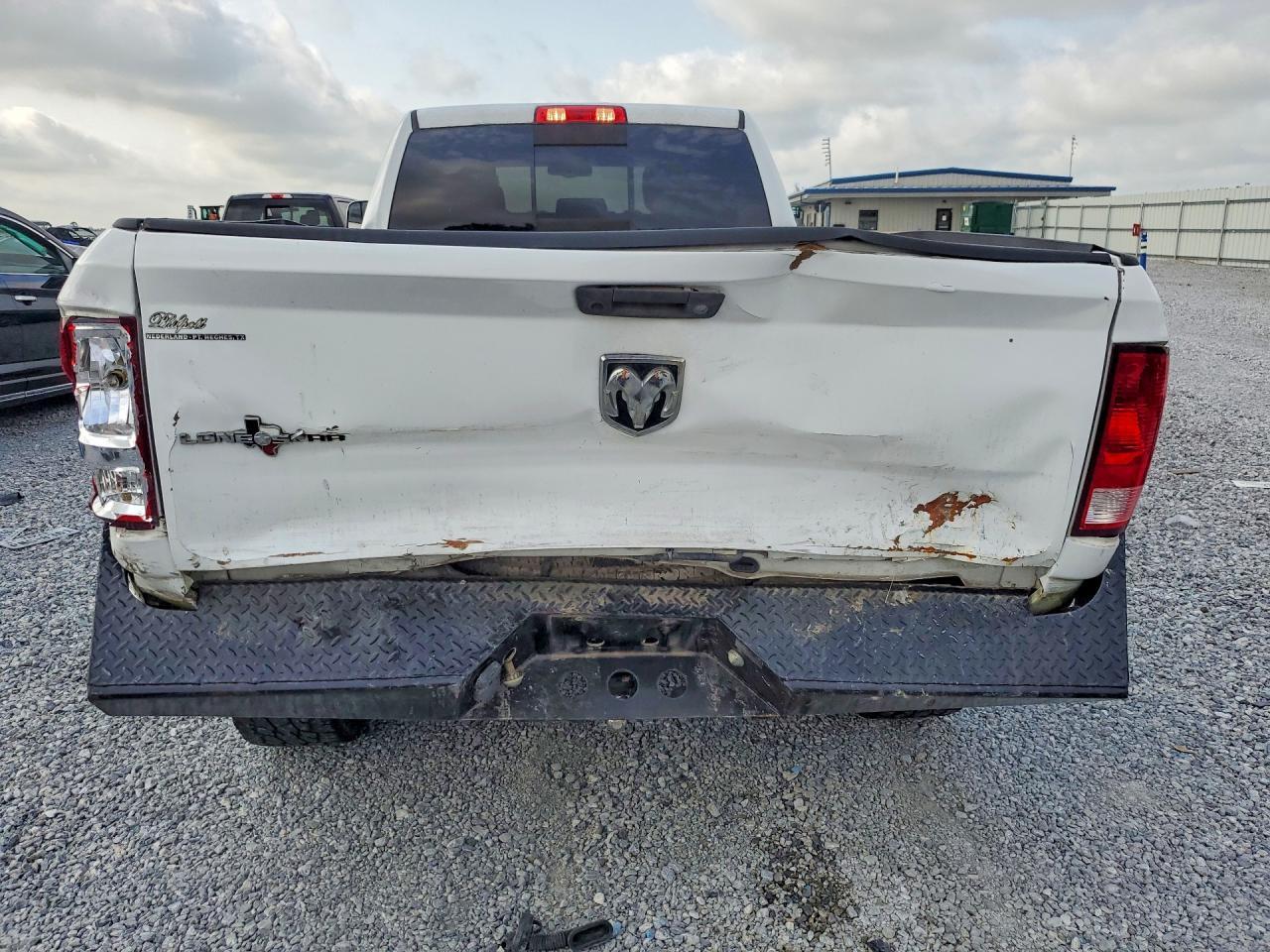 2018 Ram 2500 Slt - Image 6
