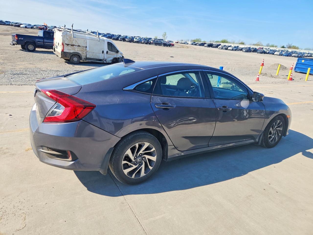 2018 Honda Civic Ex - Фото 3