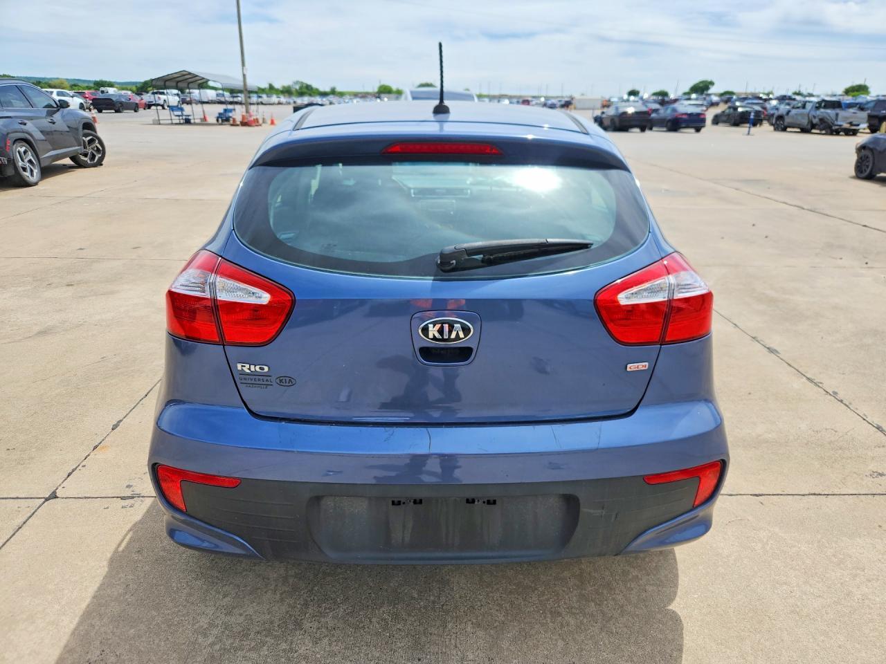 2016 Kia Rio 5-Door Lx - Фото 6