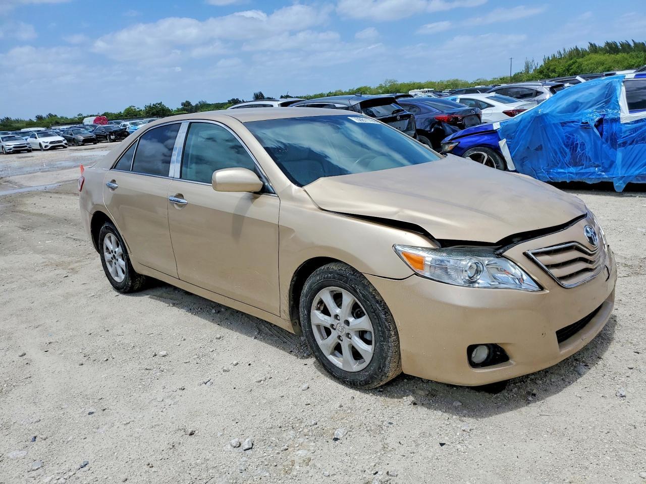 2010 Toyota Camry Le - Image 7