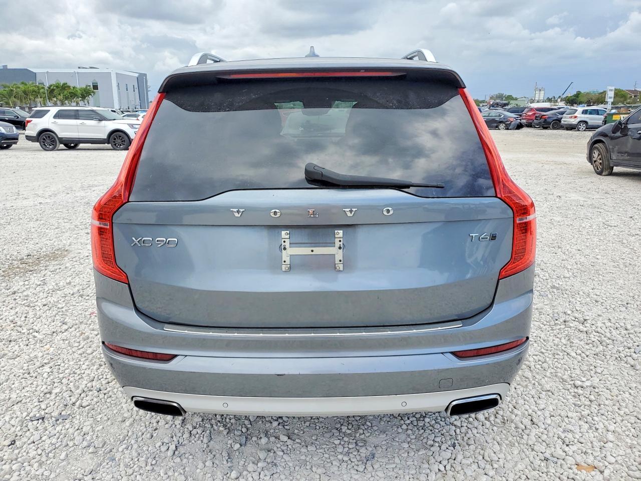 2017 Volvo Xc90 T6 - Image 6