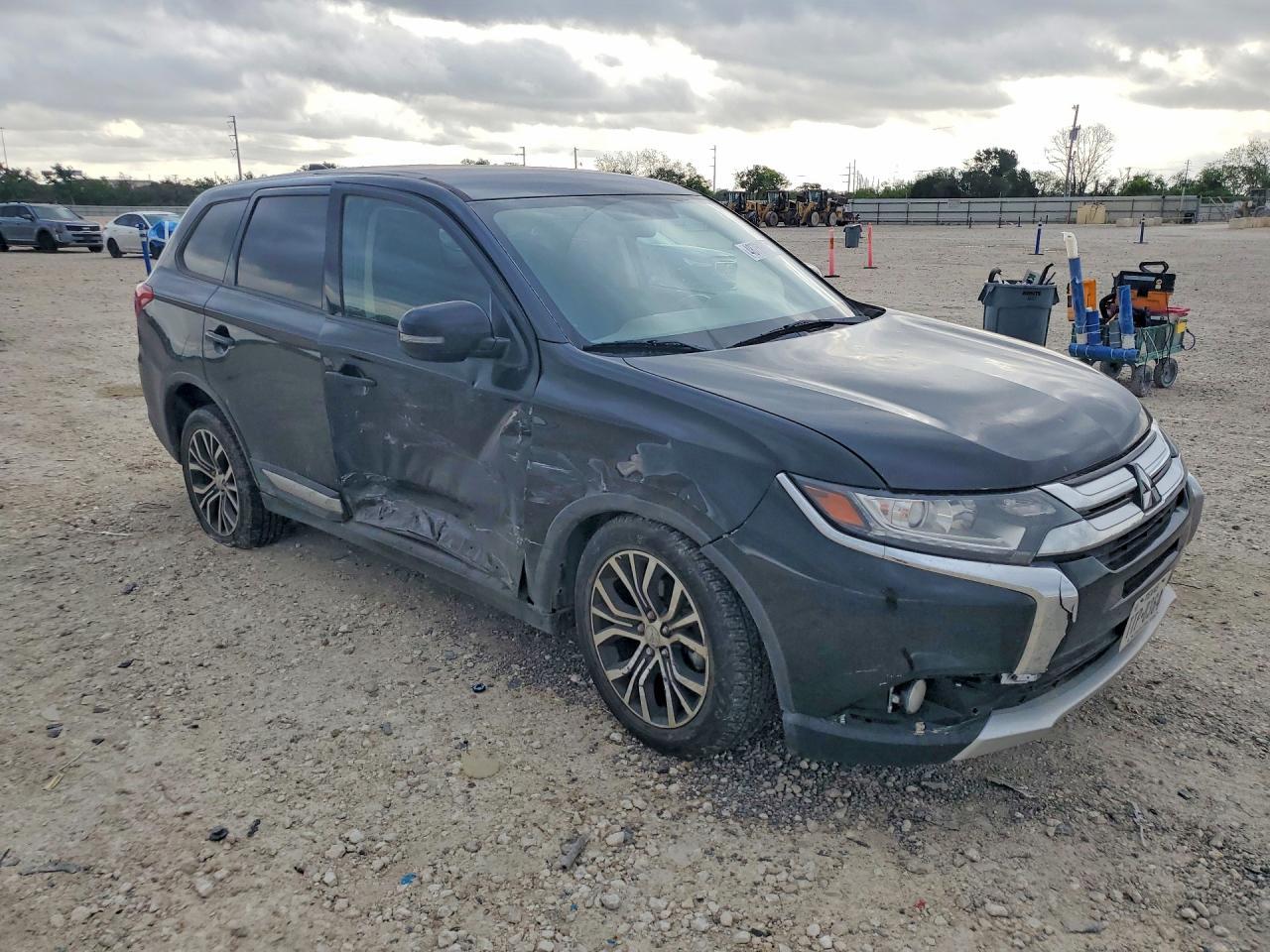 2018 Mitsubishi Outlander Se - Фото 4