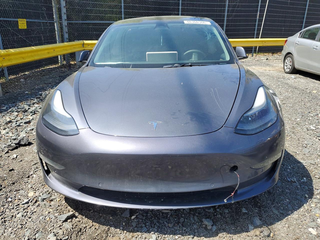 2022 Tesla Model 3 - Image 5