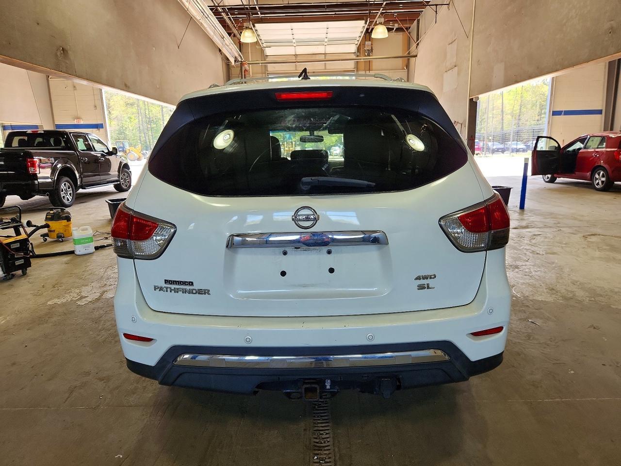 2013 Nissan Pathfinder S - Фото 6