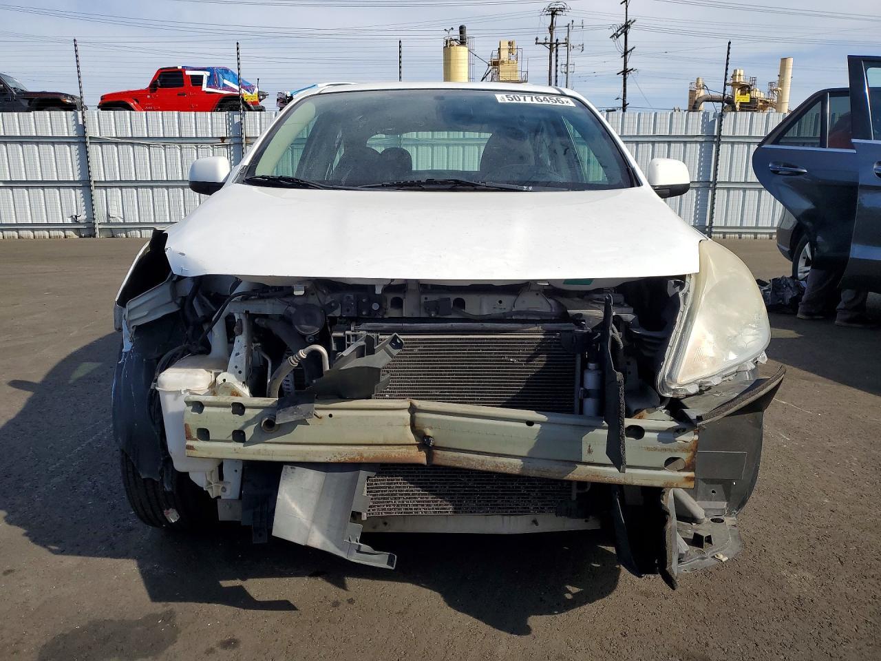 2014 Nissan Versa 1.6 S - Фото 5