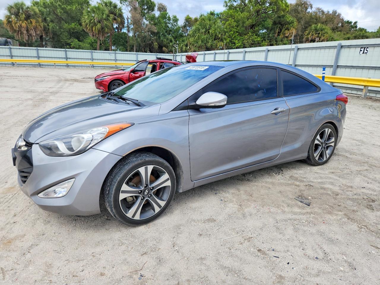 2013 Hyundai Elantra Coupe Se