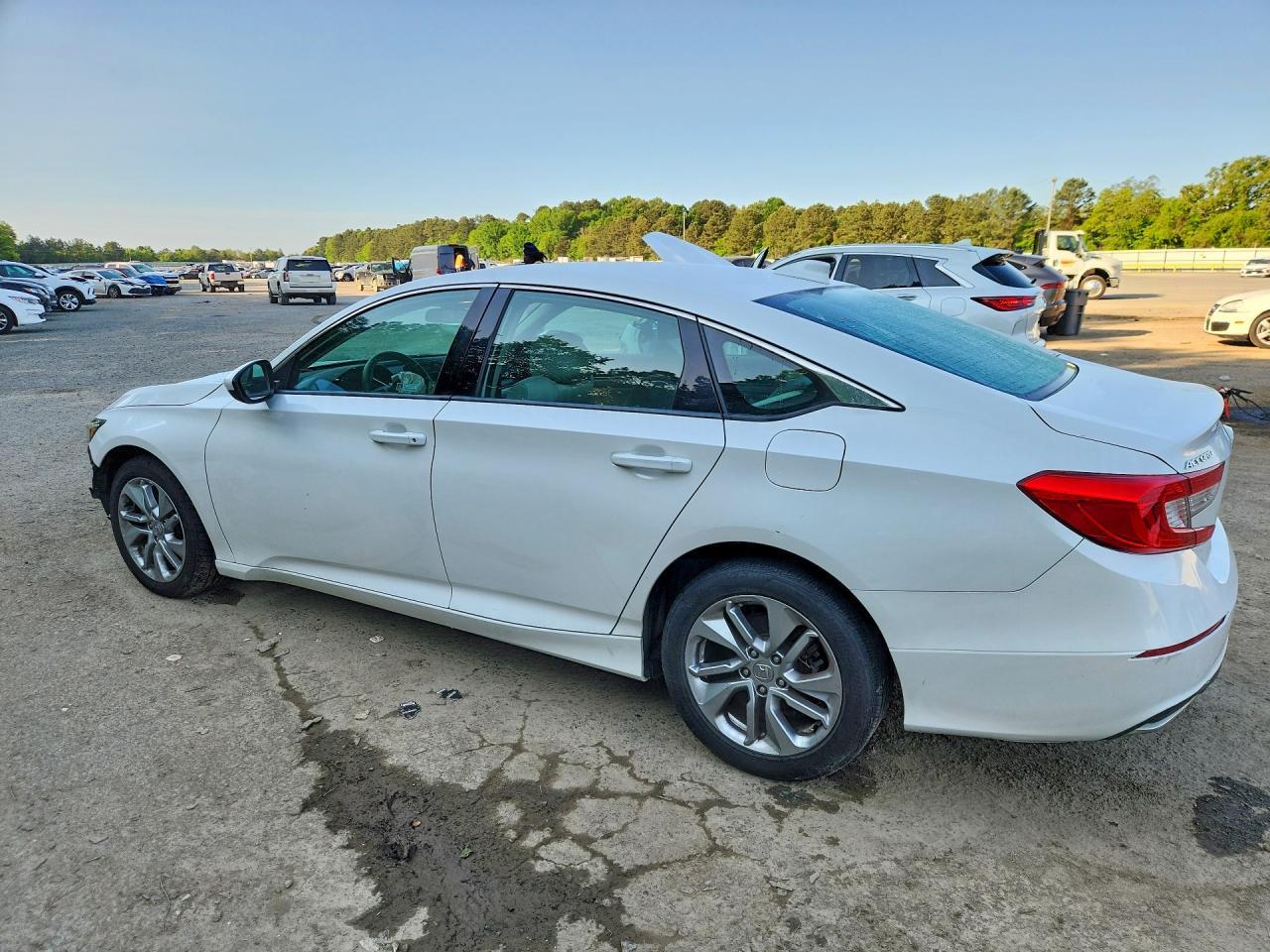 2020 Honda Accord Lx - Фото 2