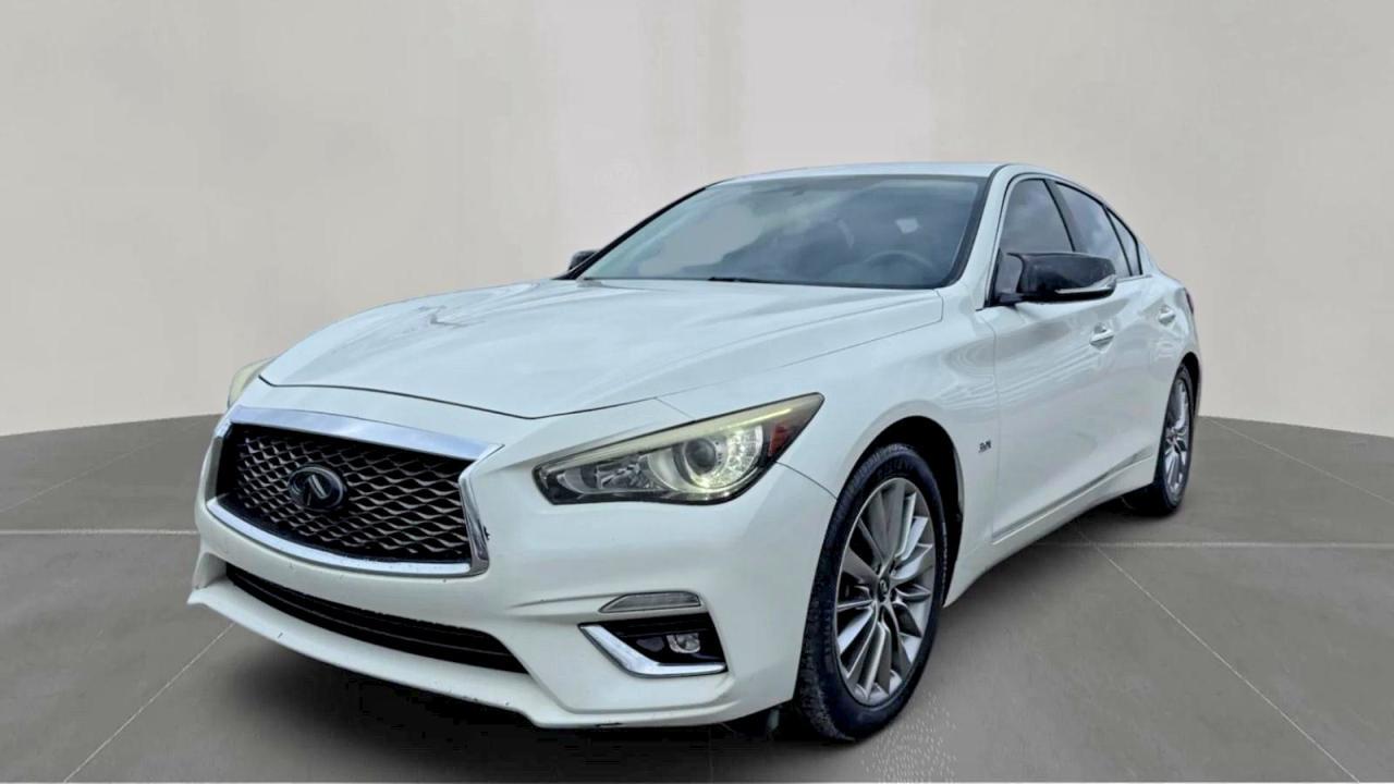 2018 Infiniti Q50 3.0T Luxe - Image 2