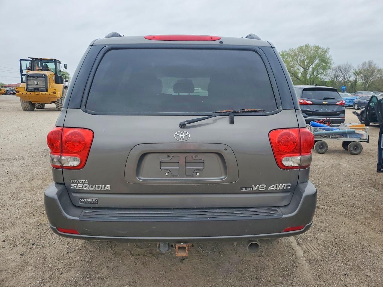 2007 Toyota Sequoia Sr5 - Image 6