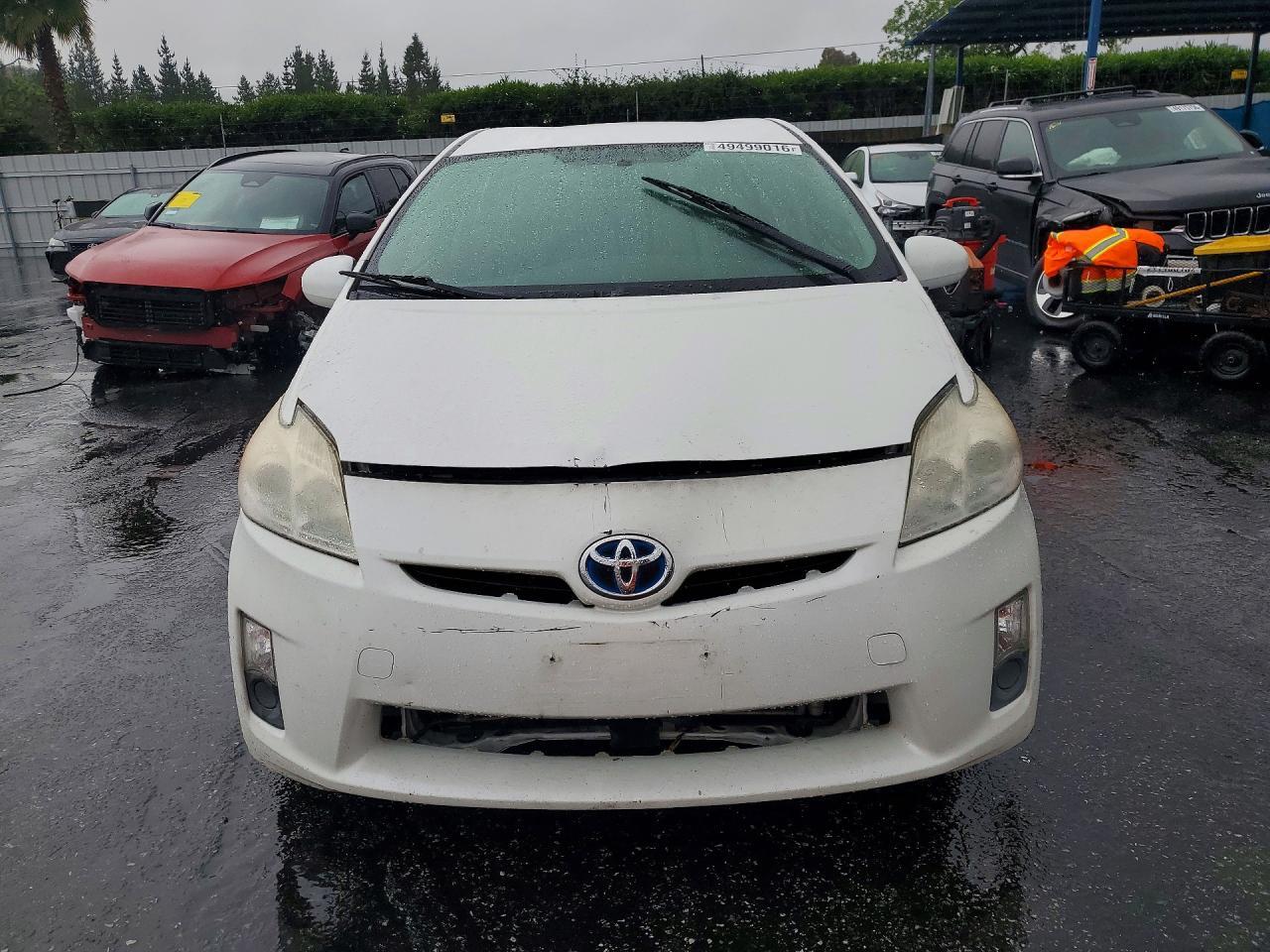 2013 Toyota Prius Two - Image 5