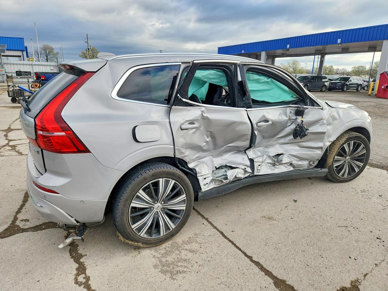 2022 Volvo Xc60 B5 Inscription - Фото 3