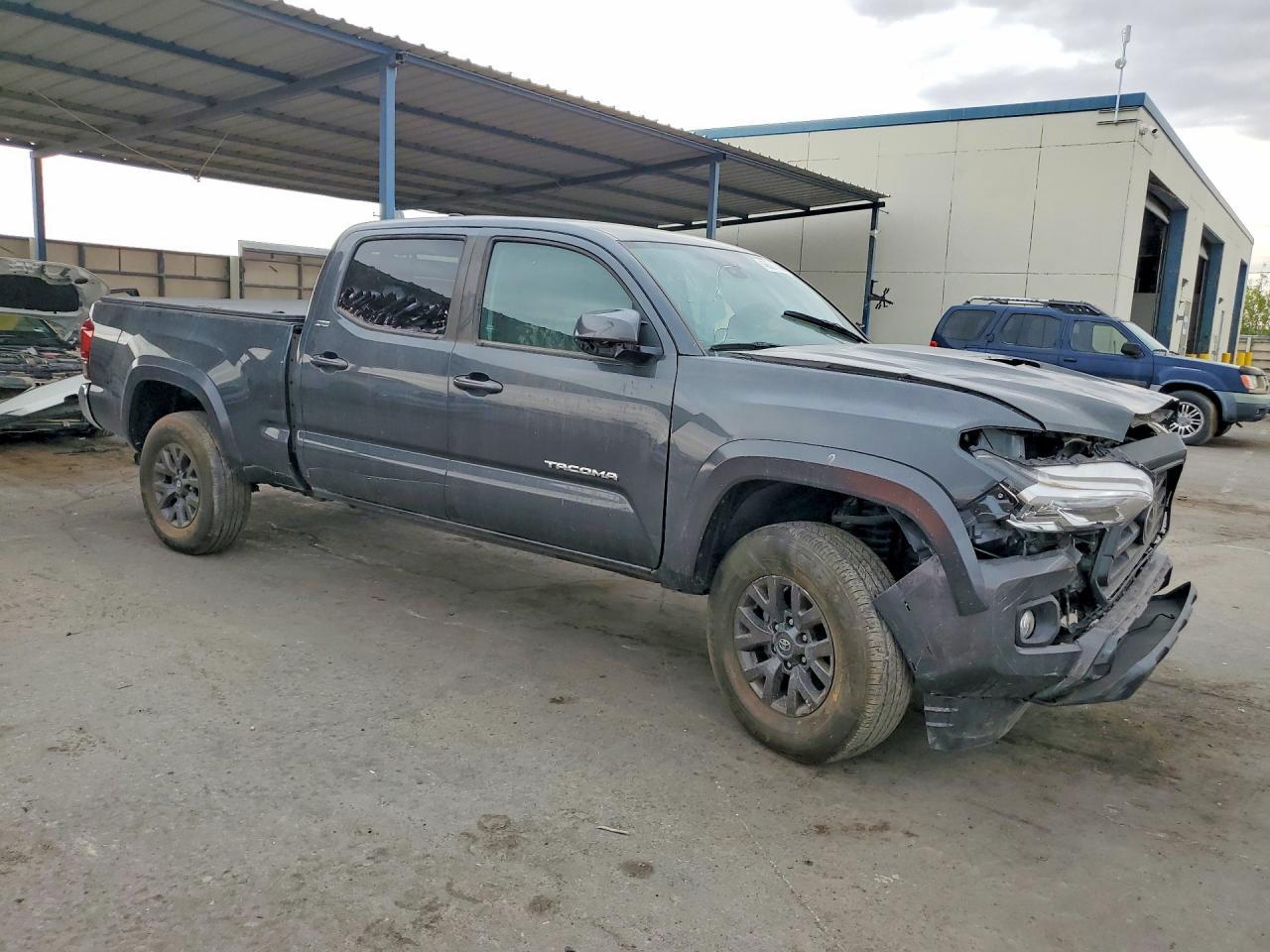 2023 Toyota Tacoma Sr5 V6 - Image 4