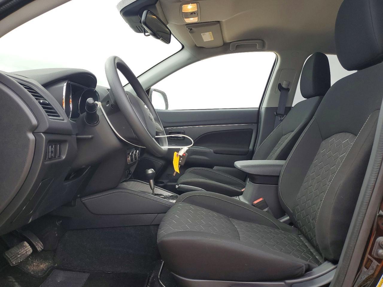 2025 Mitsubishi Outlander Sport S - Фото 7