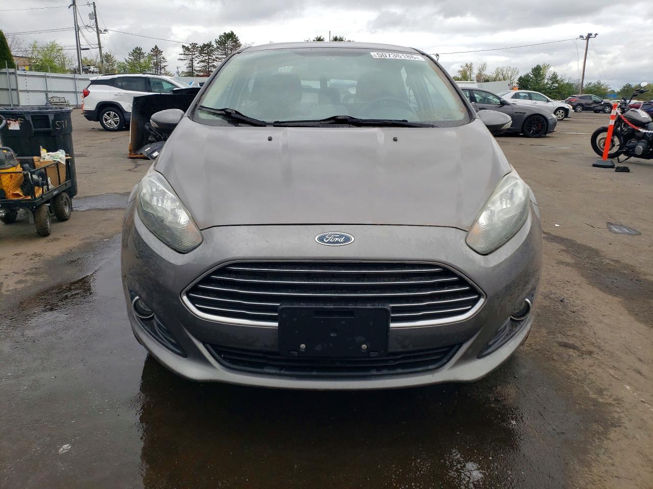 2014 Ford Fiesta Se - Фото 5