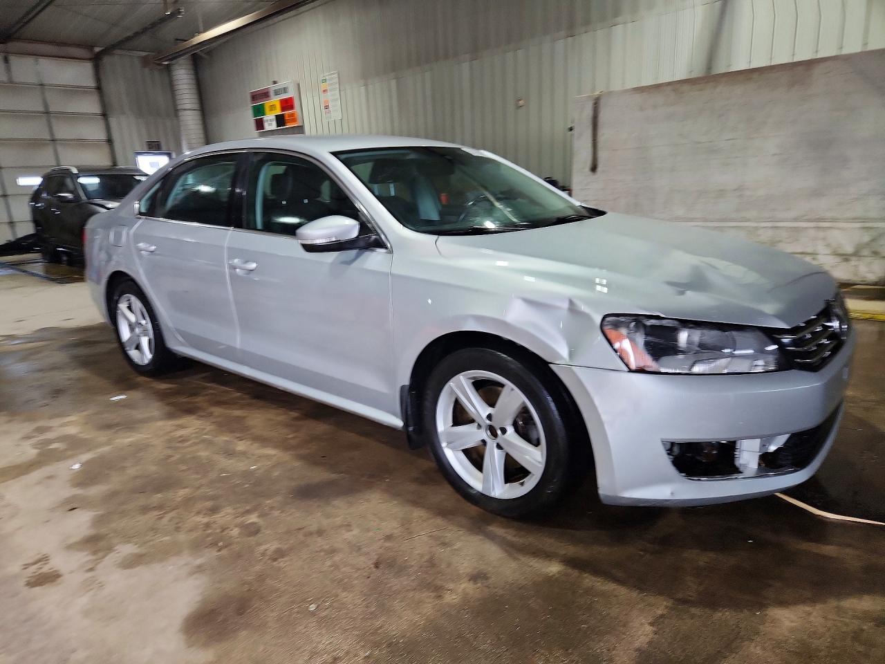2015 Volkswagen Passat Se - Image 4
