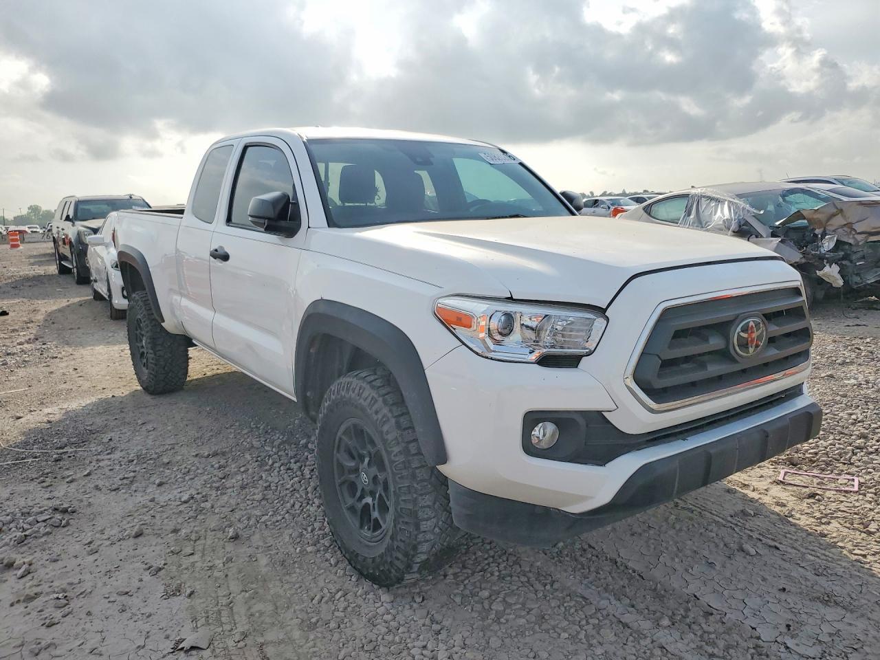 2022 Toyota Tacoma Sr - Фото 4