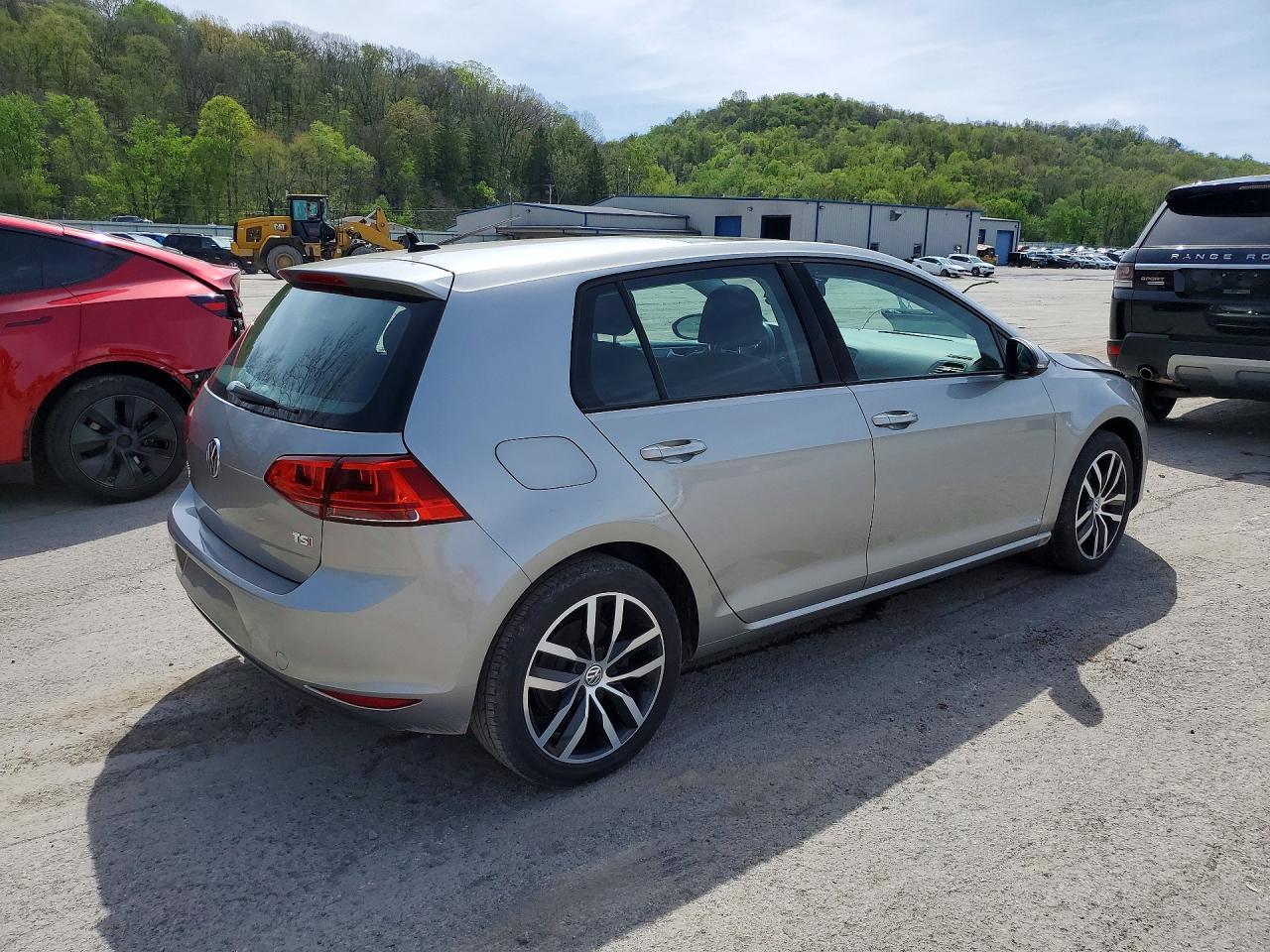 2016 Volkswagen Golf S - Image 3